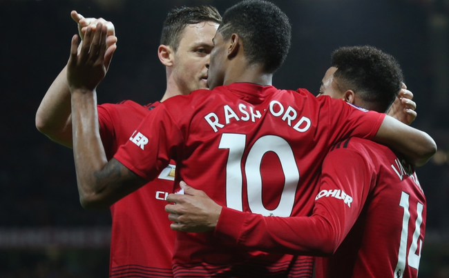 上也承担着 上也承担着